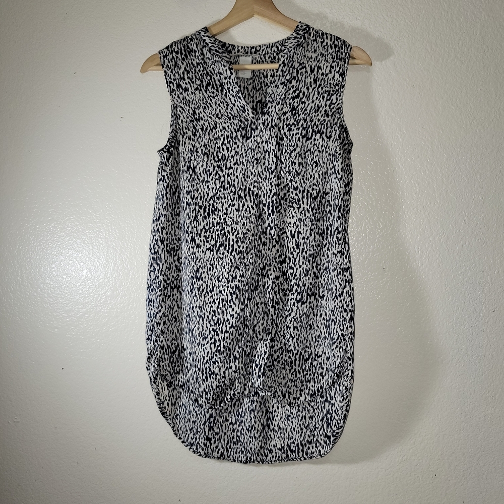 H & M Sleeveless Blouse High Low